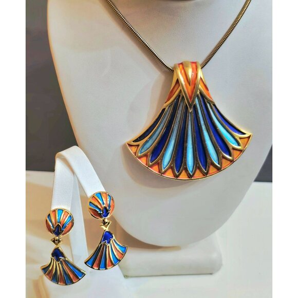 Incredible Rare 1960s Pristine Trifari Egyptian Revival Necklace Set (A9406) - Picture 2 of 9